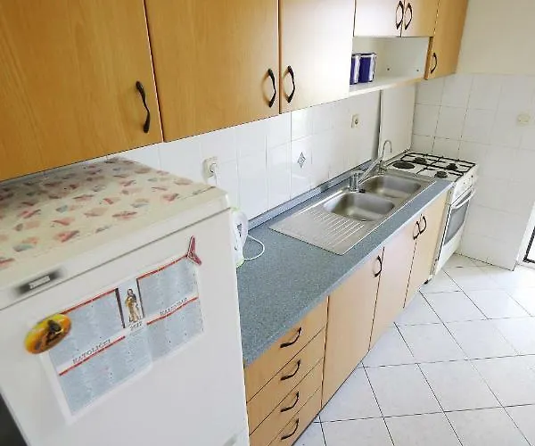 Large Gardens 2 * Bibinje