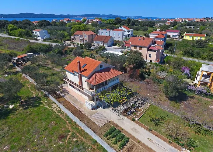 Apartamento Large Gardens 2 Bibinje