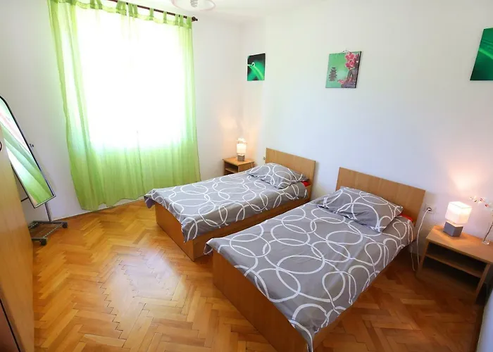 Large Gardens 2 비빈제